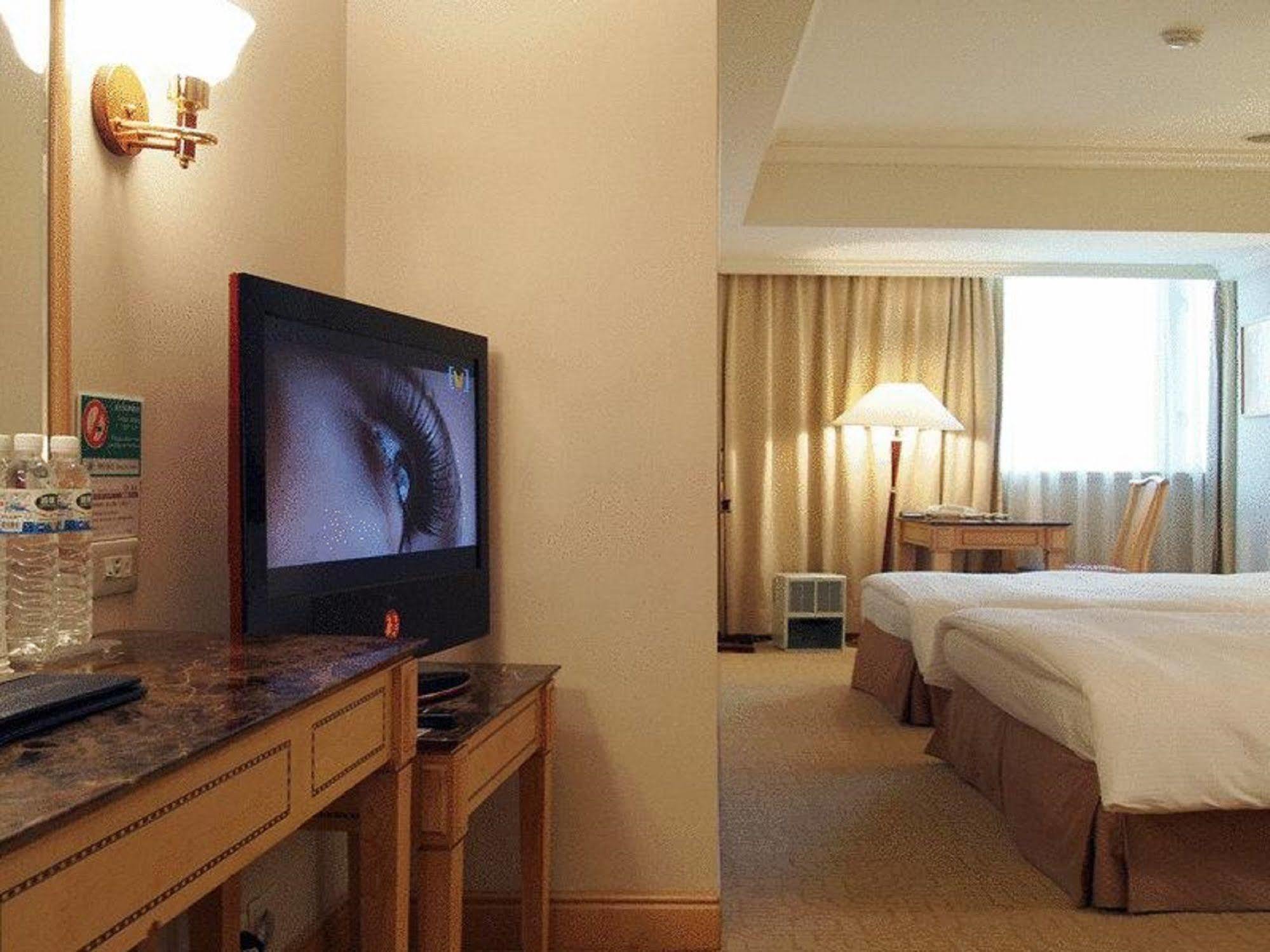 Dong Wu Hotel Ταϊπέι Εξωτερικό φωτογραφία